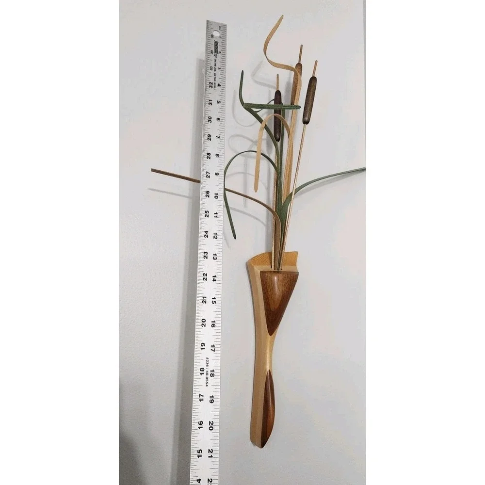 Wooden Wildflower Art Wall Hanging Decor Wood Cattails Pond Vase 3D Bulrush